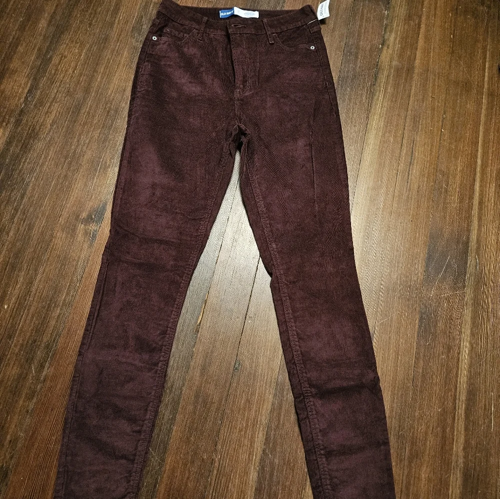 ***NWT*** Old Navy courdoroys - Picture 2 of 5